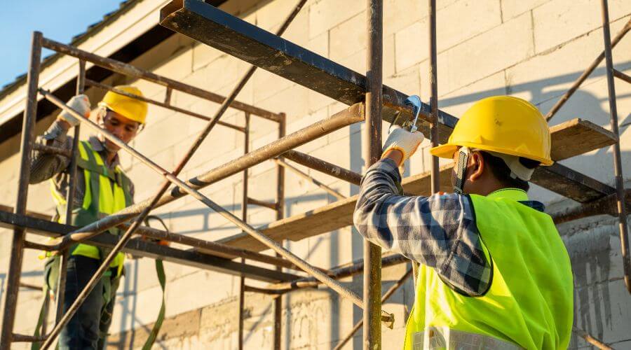 Professional fairlawn roofing services in Fair Haven, MI